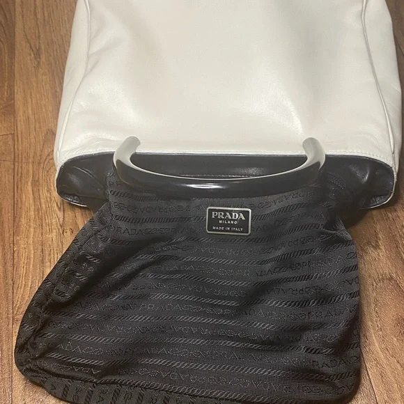 Prada White Tote Bag with Sleek Design - Picture 2 of 12
